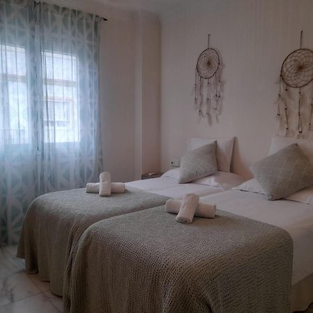 Alojamiento Seda Alcalá de Guadaira Extérieur photo