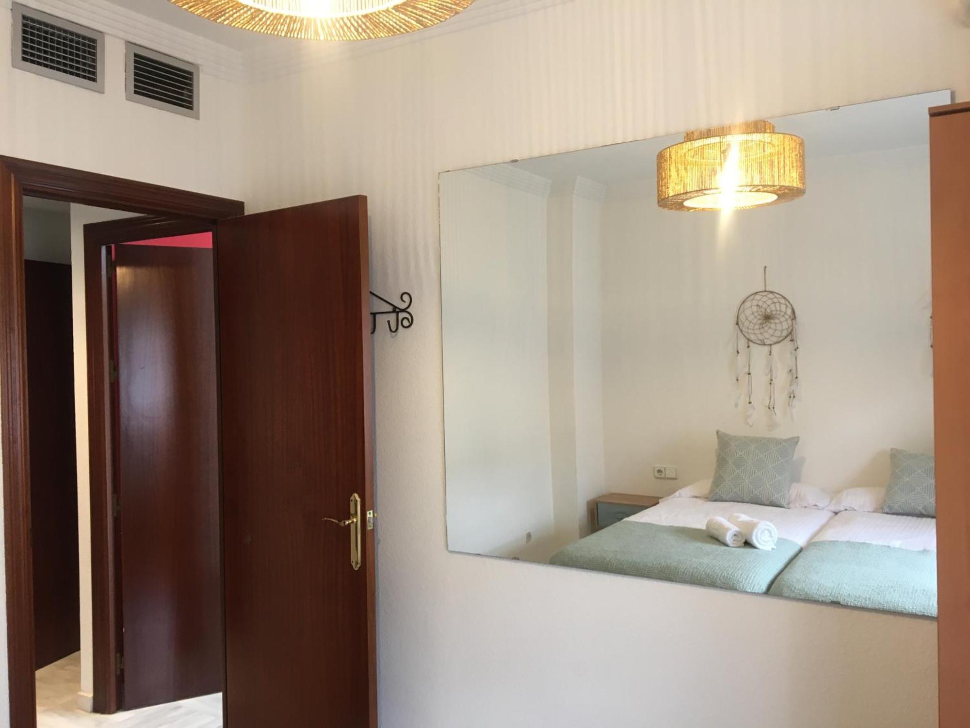 Alojamiento Seda Alcalá de Guadaira Extérieur photo